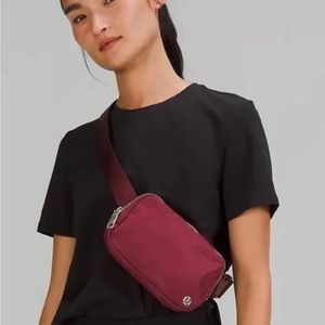NWT lululemon everywhere belt bag